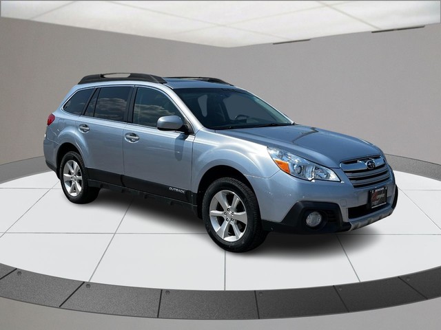 Used 2014 Subaru Outback 2.5i Limited with VIN 4S4BRCNC8E3205165 for sale in Washington, MO