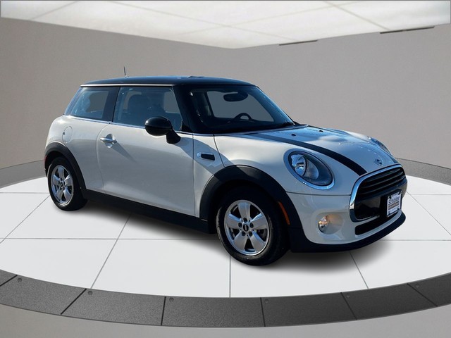 Used 2016 MINI Cooper Base with VIN WMWXP5C52G3B76300 for sale in Washington, MO