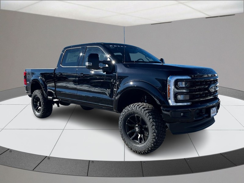 Ford Super Duty F-250 SRW Vehicle Full-screen Gallery Image 02