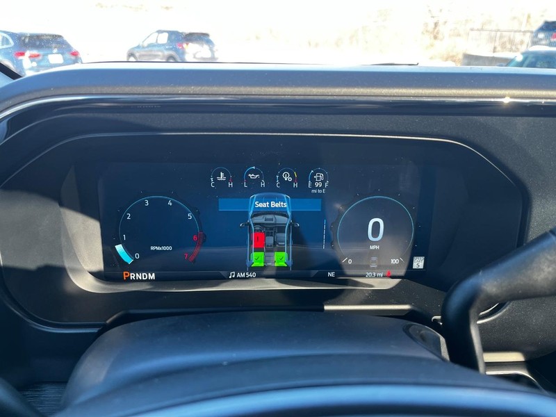 Ford Super Duty F-250 SRW Vehicle Full-screen Gallery Image 23