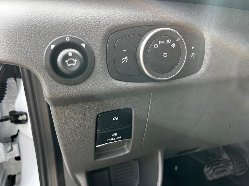 Ford Transit Cargo Van Vehicle Full-screen Gallery Image 06