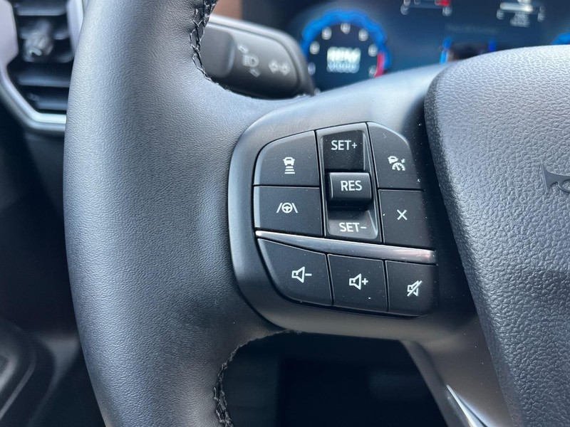 Ford Bronco Sport Vehicle Full-screen Gallery Image 10