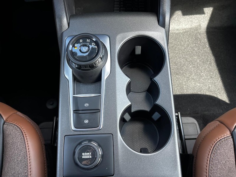 Ford Bronco Sport Vehicle Full-screen Gallery Image 13