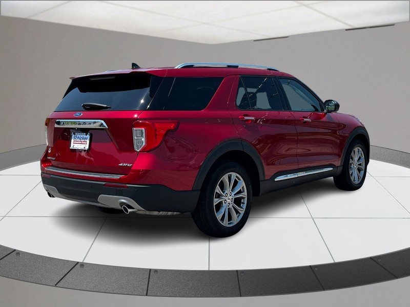 Ford Explorer Vehicle Full-screen Gallery Image 04