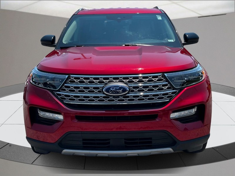 Ford Explorer Vehicle Full-screen Gallery Image 10