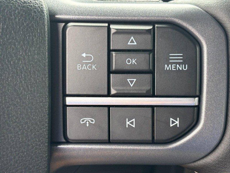 Ford F-150 Vehicle Full-screen Gallery Image 13