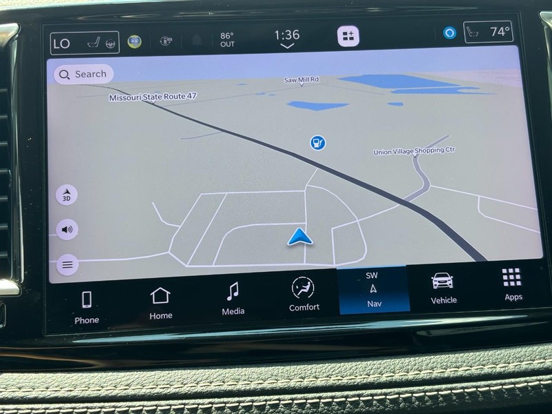 Chrysler Pacifica Vehicle Full-screen Gallery Image 23