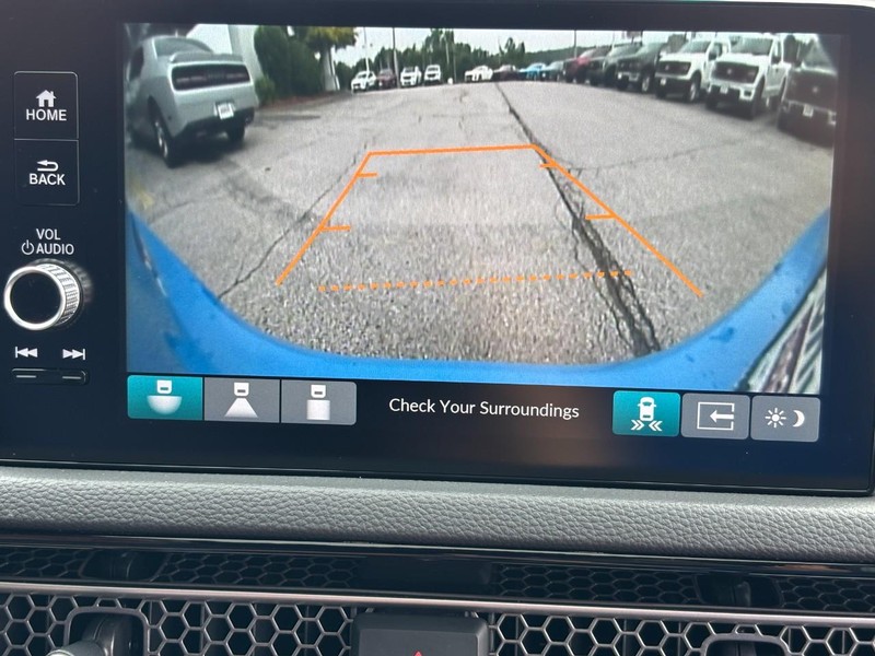 Honda Civic Hatchback Vehicle Full-screen Gallery Image 21