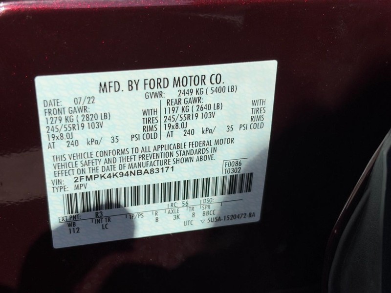 Ford Edge Vehicle Full-screen Gallery Image 28