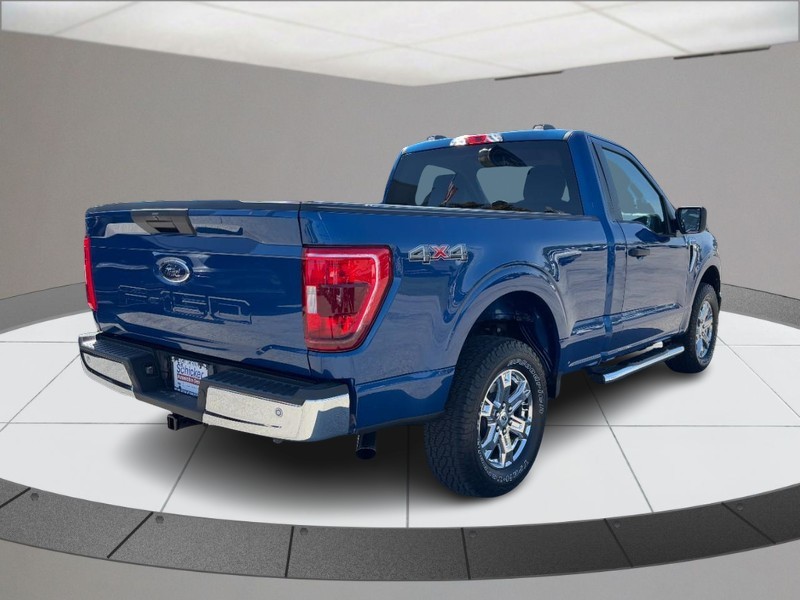 Ford F-150 Vehicle Full-screen Gallery Image 03