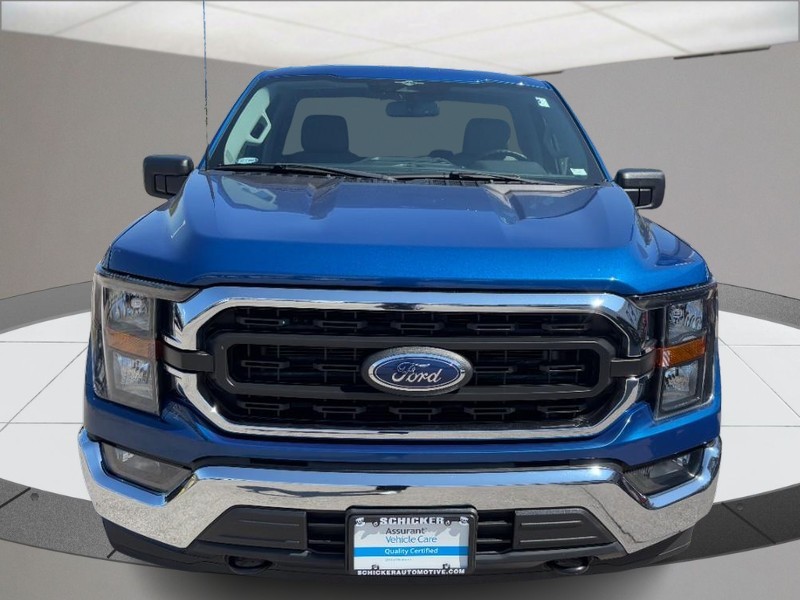 Ford F-150 Vehicle Full-screen Gallery Image 09
