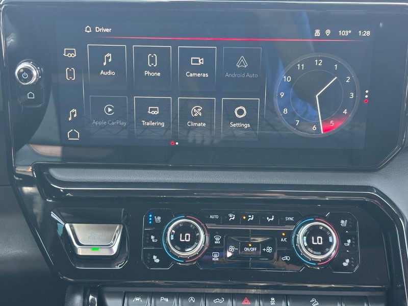 GMC Sierra 1500 Vehicle Full-screen Gallery Image 13