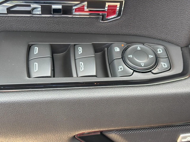 GMC Sierra 1500 Vehicle Full-screen Gallery Image 22