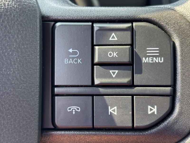 Ford F-150 Vehicle Full-screen Gallery Image 13