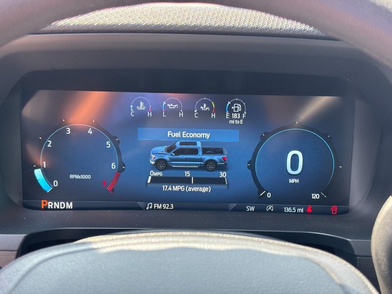 Ford F-150 Vehicle Full-screen Gallery Image 14