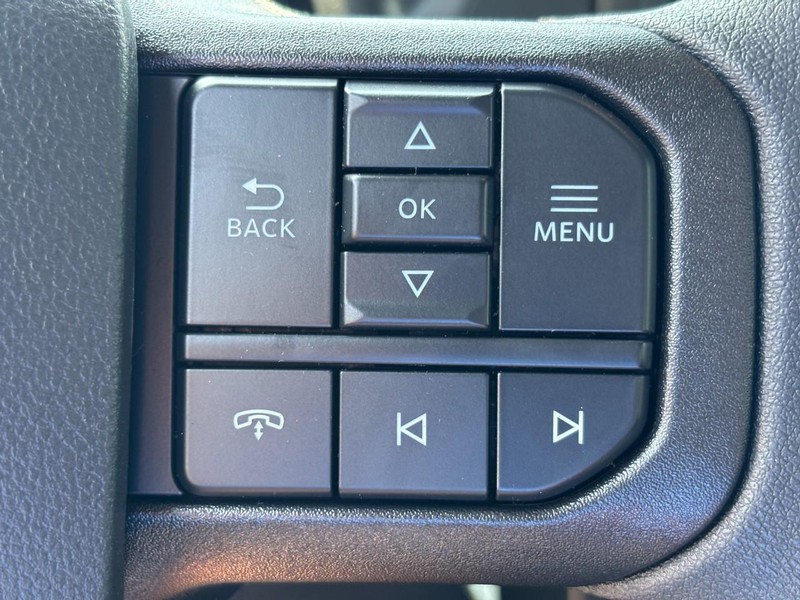 Ford F-150 Vehicle Full-screen Gallery Image 07