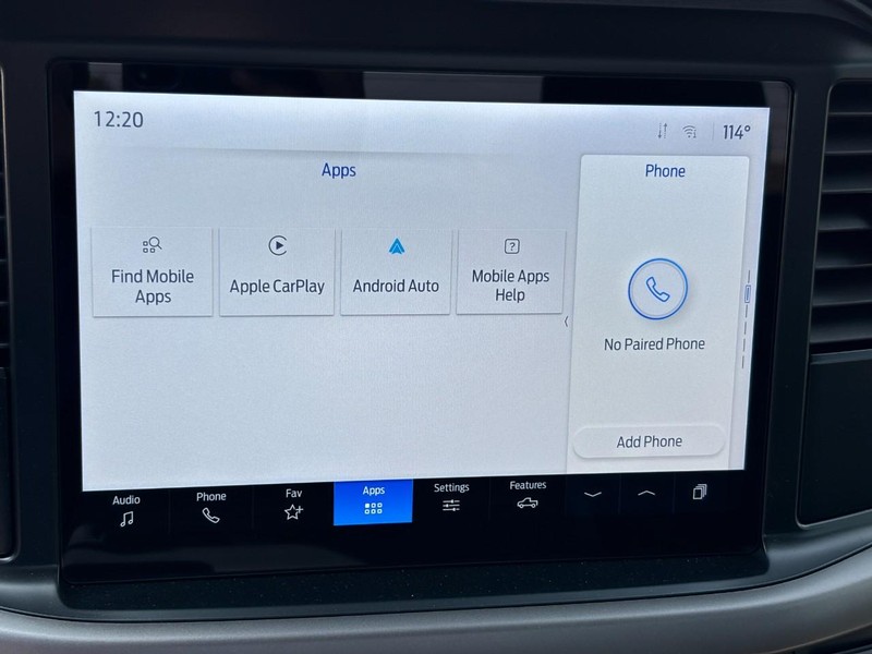 Ford F-150 Vehicle Full-screen Gallery Image 09