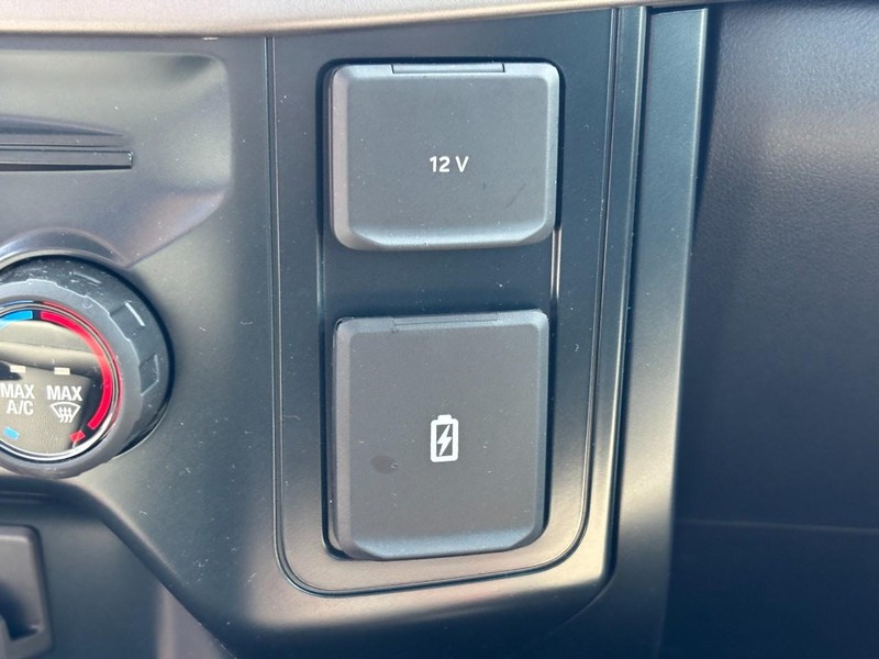 Ford F-150 Vehicle Full-screen Gallery Image 13