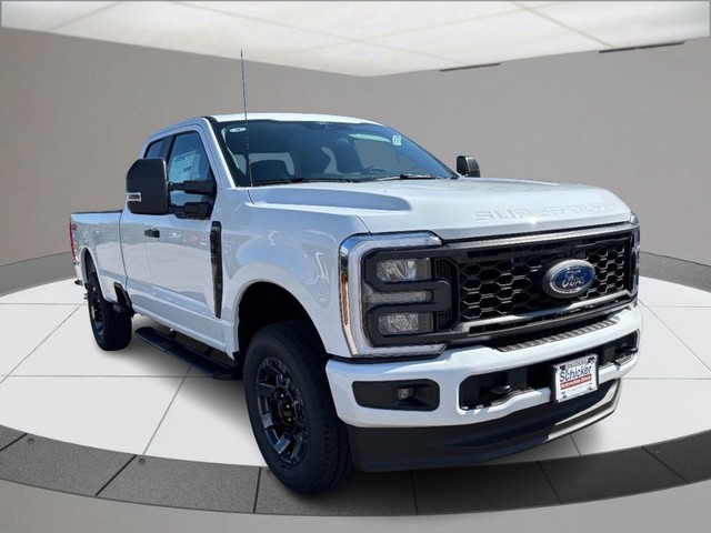 2026 Ford F-350 Super Duty XL's photo