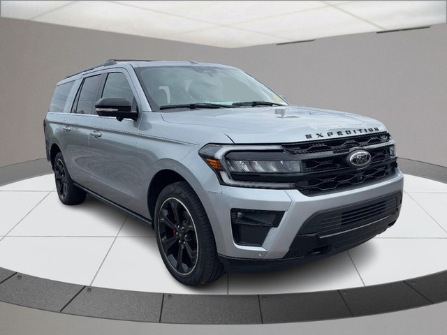 2024 Ford Expedition Limited's photo