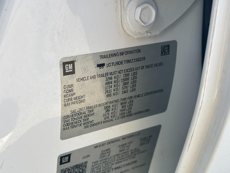 GMC Sierra 1500 Vehicle Full-screen Gallery Image 28