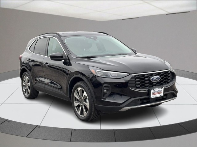 2025 Ford Escape Platinum's photo