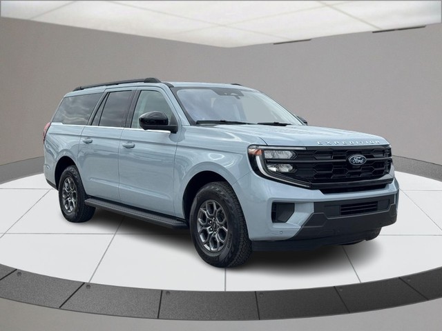 2025 Ford Expedition Active's photo
