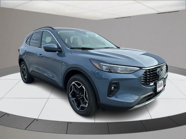 2026 Ford Escape Platinum's photo