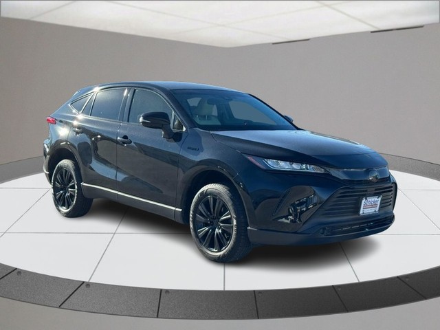 2021 Toyota Venza LE's photo