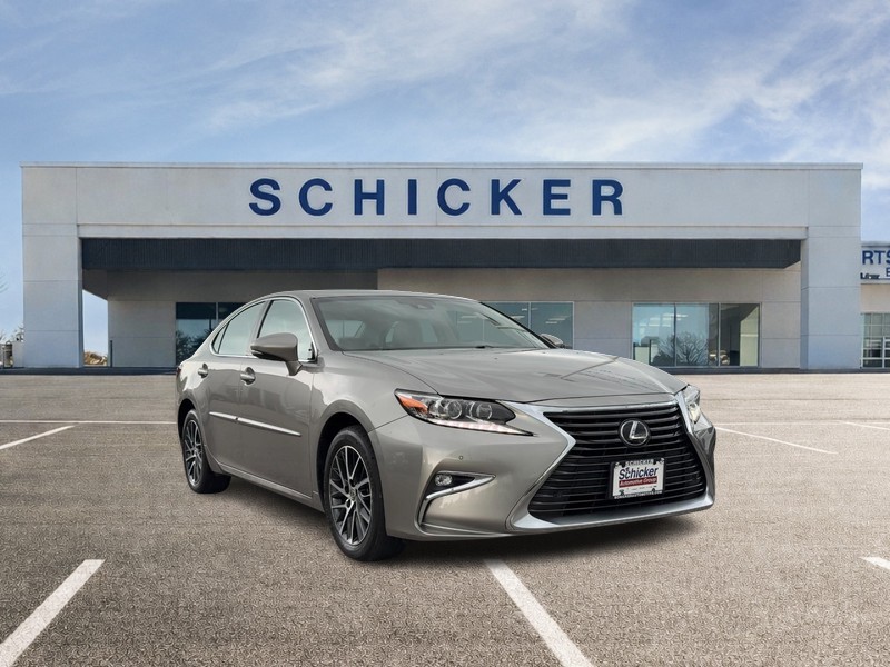 2017 Lexus ES 350 350's photo