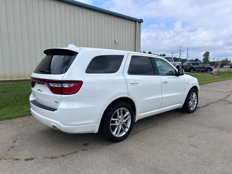 Dodge Durango Vehicle Full-screen Gallery Image 3