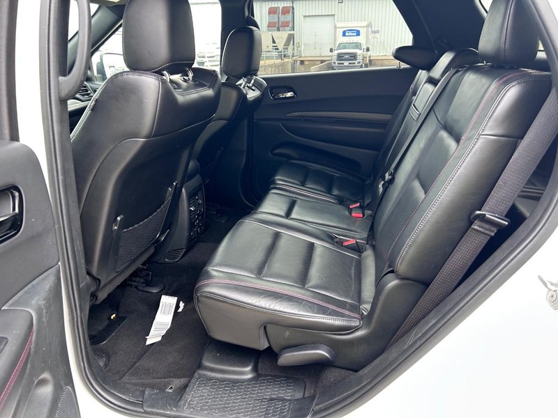 Dodge Durango Vehicle Full-screen Gallery Image 9