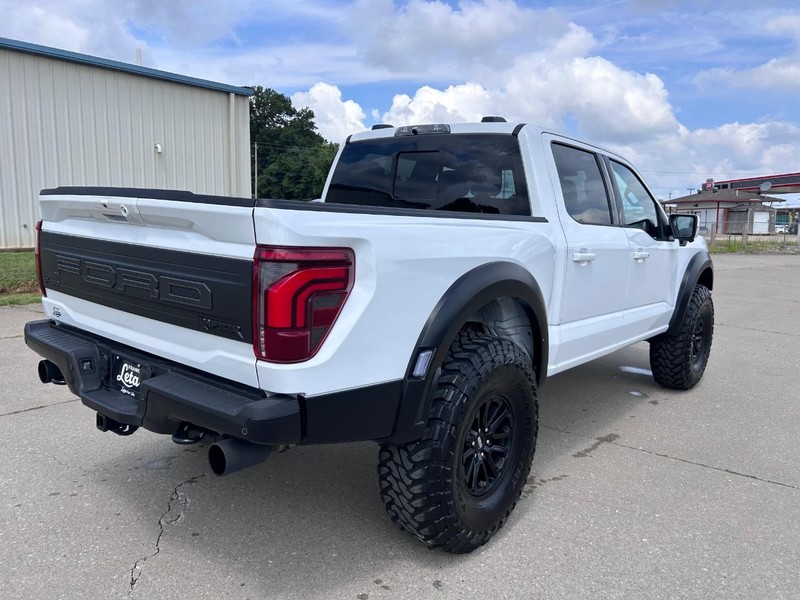 Ford F-150 Vehicle Full-screen Gallery Image 3