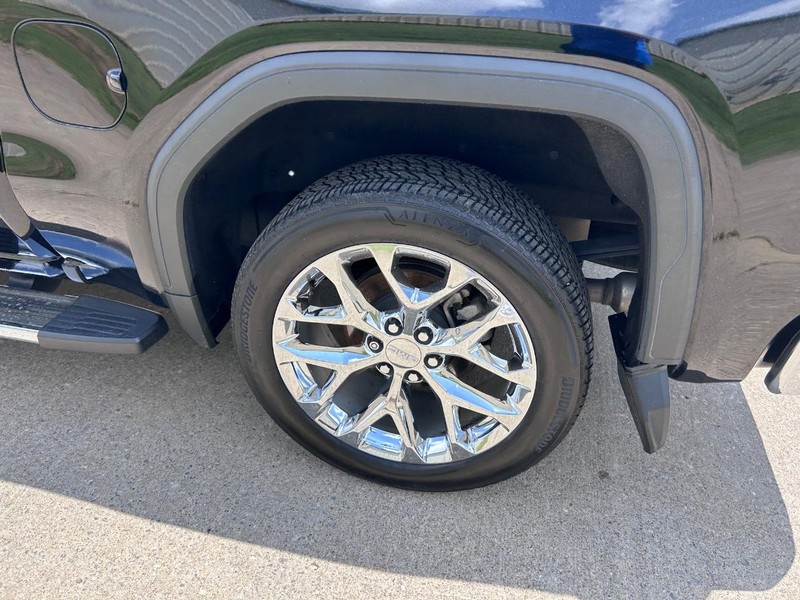 GMC Sierra 1500 Vehicle Full-screen Gallery Image 6