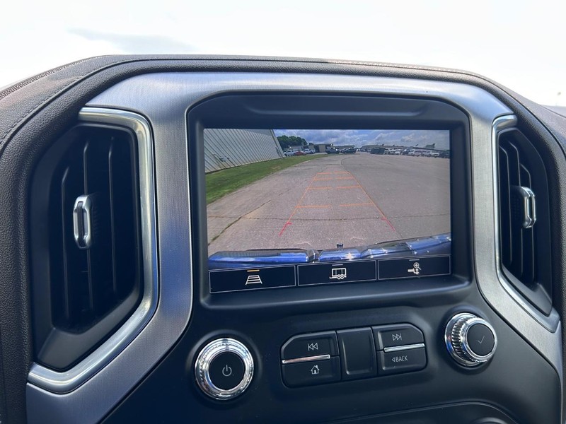 GMC Sierra 1500 Vehicle Full-screen Gallery Image 20