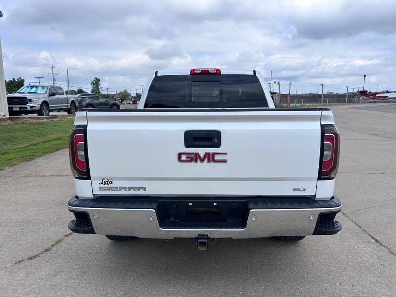 GMC Sierra 1500 Vehicle Full-screen Gallery Image 4