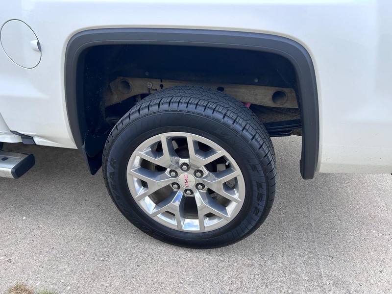 GMC Sierra 1500 Vehicle Full-screen Gallery Image 6