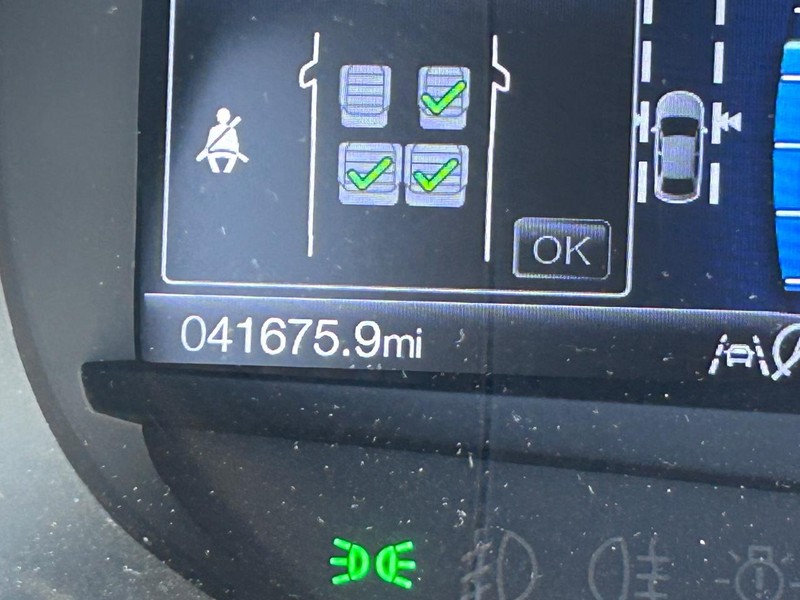 Ford Edge Vehicle Full-screen Gallery Image 18