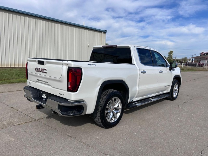 GMC Sierra 1500 Limited Vehicle Full-screen Gallery Image 3