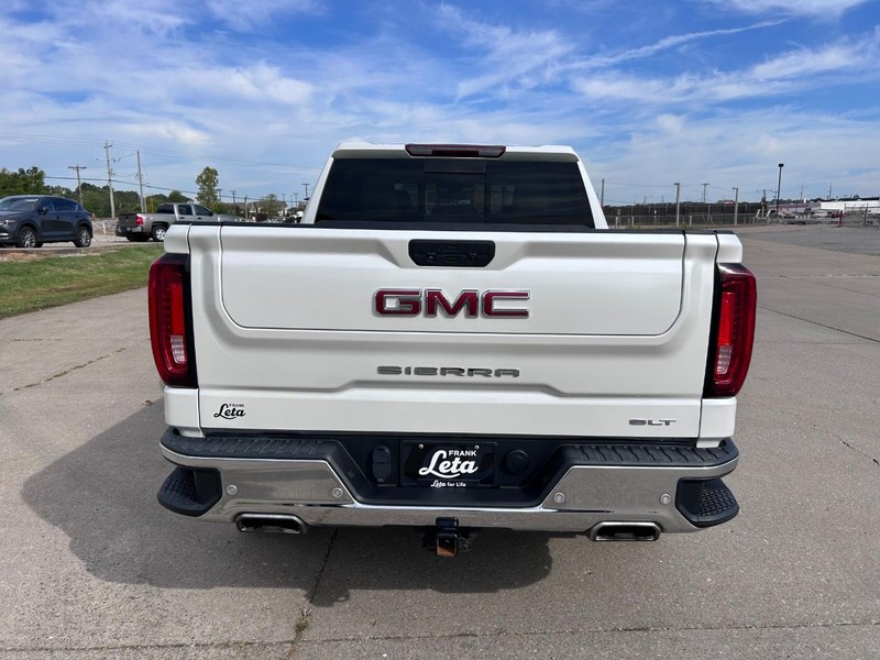 GMC Sierra 1500 Limited Vehicle Full-screen Gallery Image 4