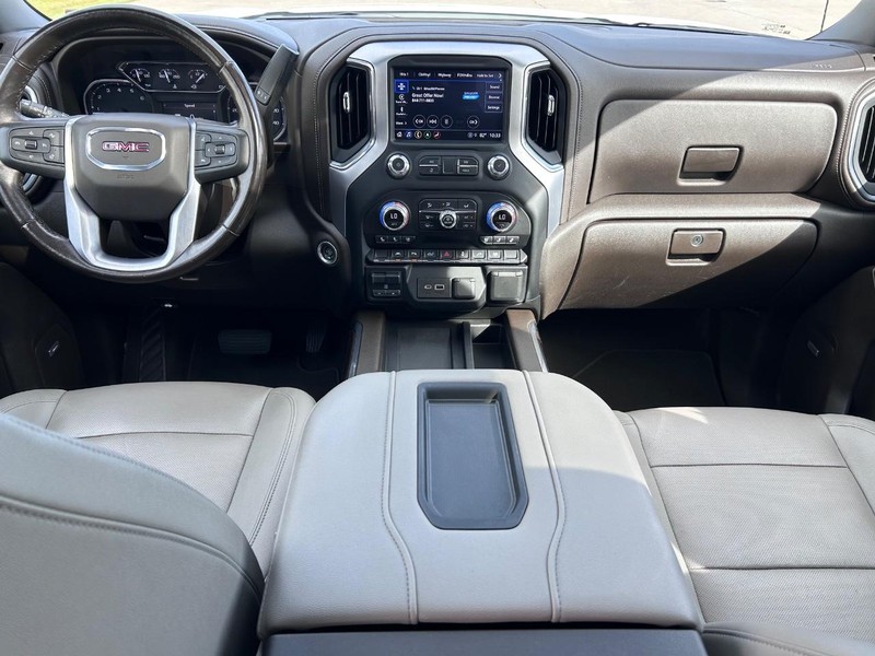 GMC Sierra 1500 Limited Vehicle Full-screen Gallery Image 9