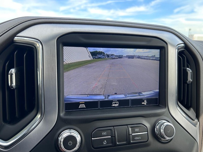 GMC Sierra 1500 Limited Vehicle Full-screen Gallery Image 20