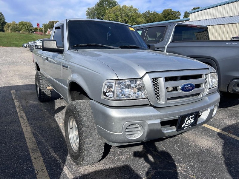 Ford Ranger Vehicle Full-screen Gallery Image 2