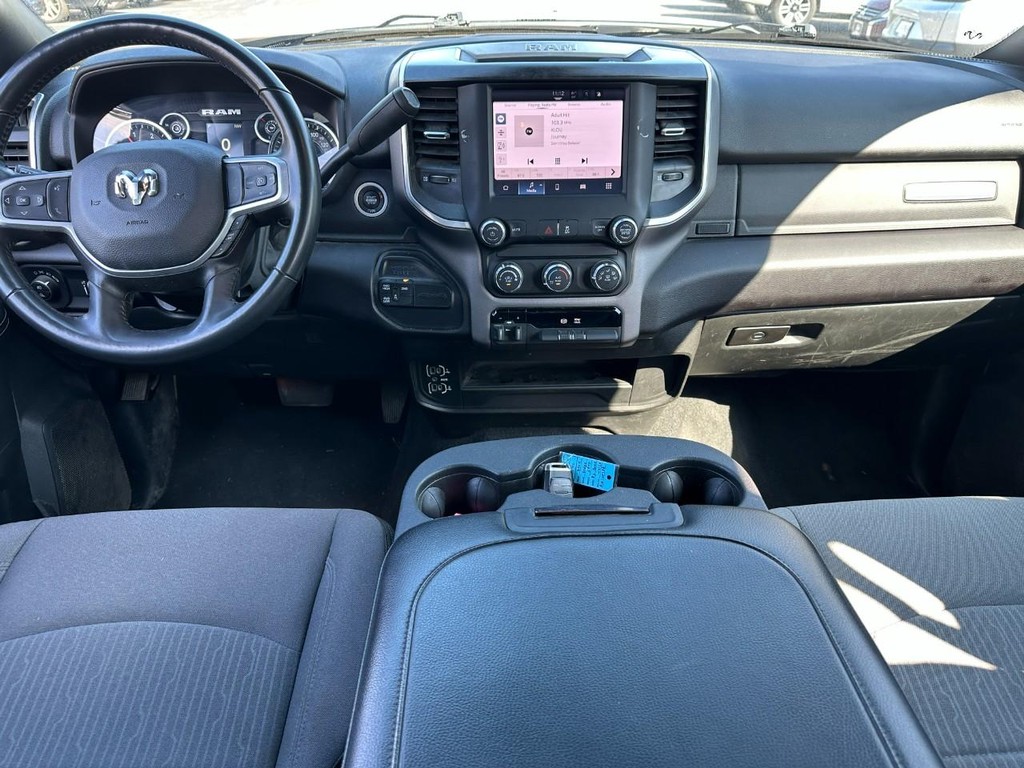 Ram 2500 Vehicle Full-screen Gallery Image 11