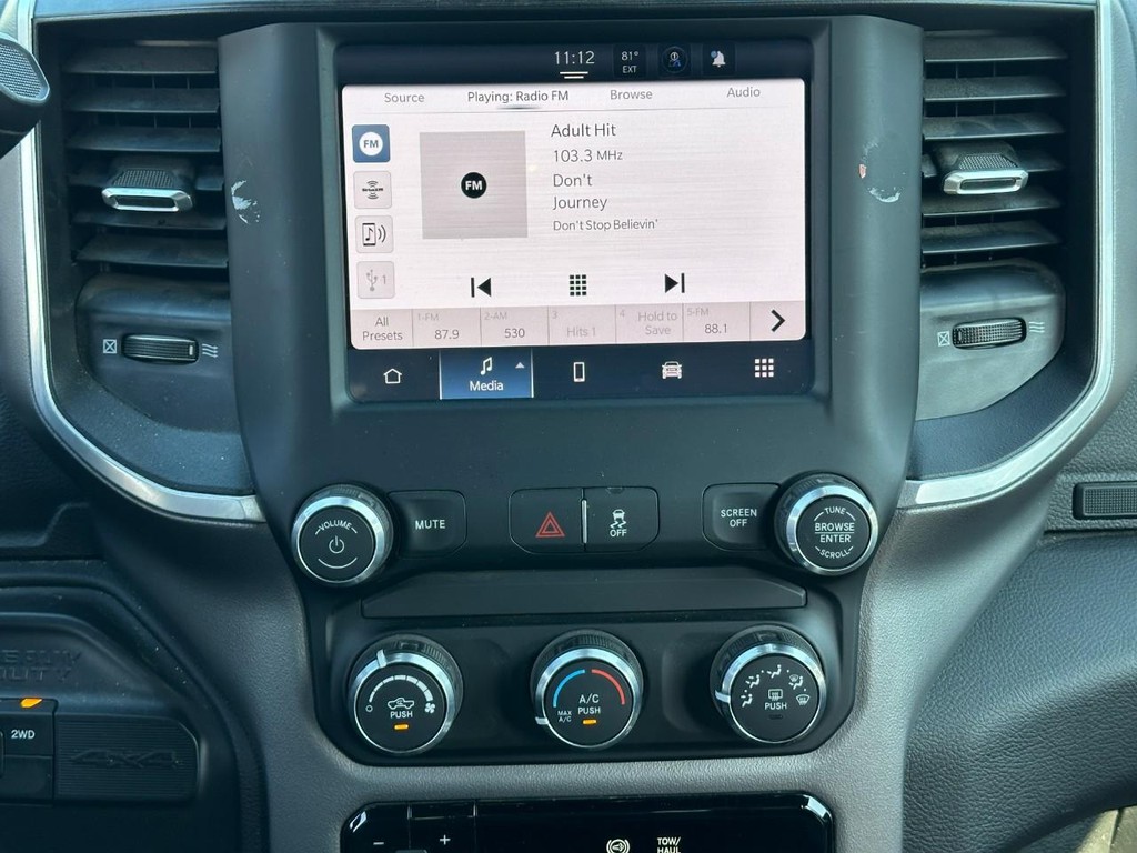 Ram 2500 Vehicle Full-screen Gallery Image 13