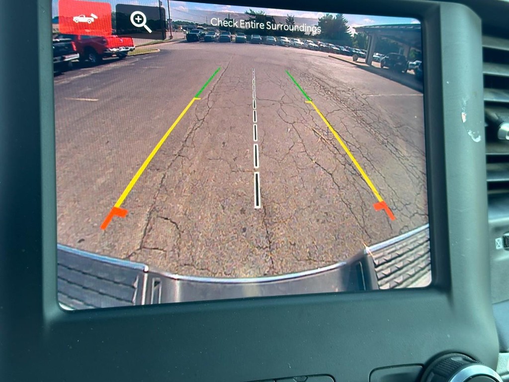 Ram 2500 Vehicle Full-screen Gallery Image 21