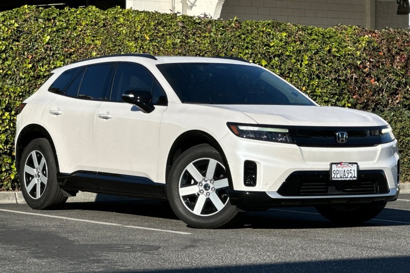 Honda Prologue Vehicle Full-screen Gallery Image 02