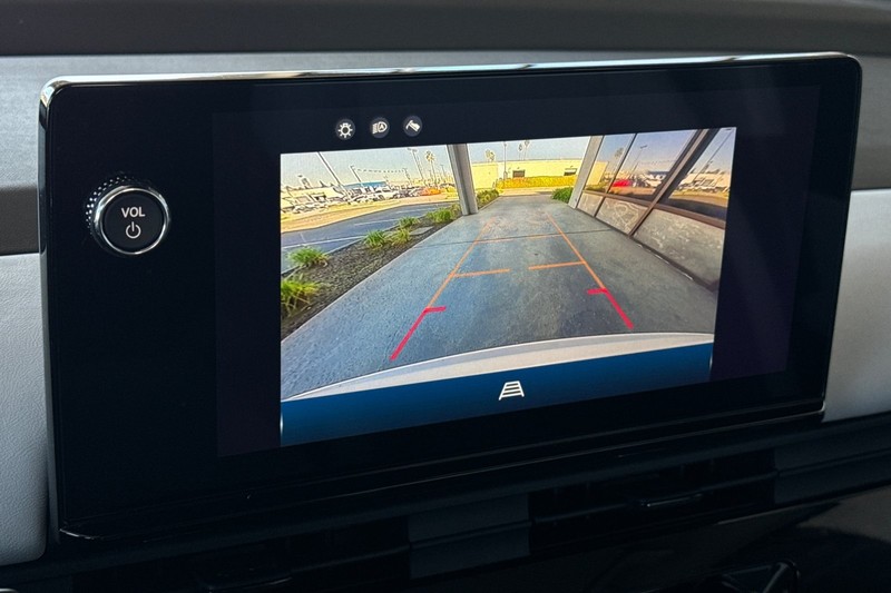 Honda Prologue Vehicle Full-screen Gallery Image 18