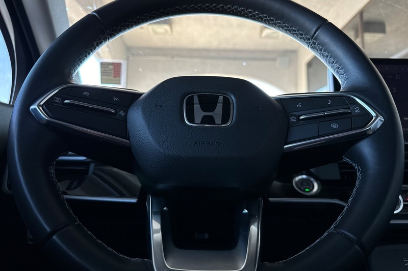 Honda Prologue Vehicle Full-screen Gallery Image 22