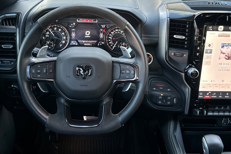Ram 1500 Vehicle Full-screen Gallery Image 15